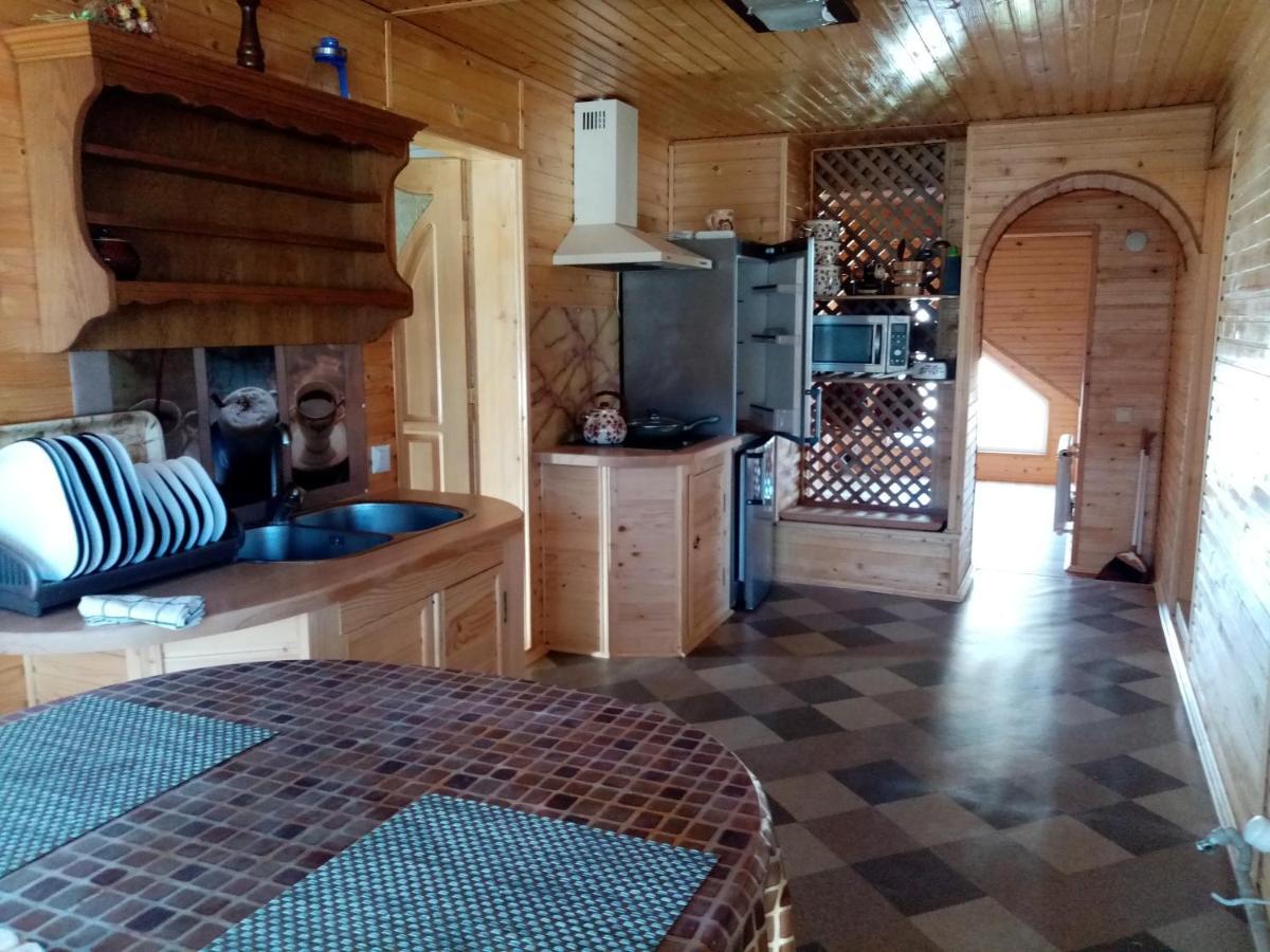 Садиба Федорчуків Гірська Хатина Şeşorî Exterior foto